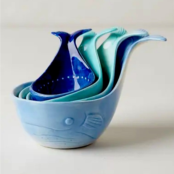 Anthropologie Whale Measuring Cups Stoneware Kitchen Complete Set of 4 - Picture 1 of 6